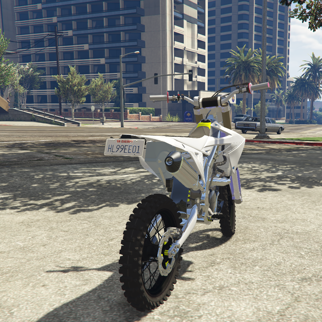 Suzuki RMZ 450 Dirt Bike